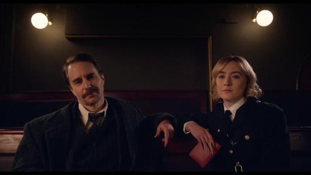 Clip exclusivo de 'Mira cómo corren', la comedia criminal con Saoirse Ronan y Sam Rockwell