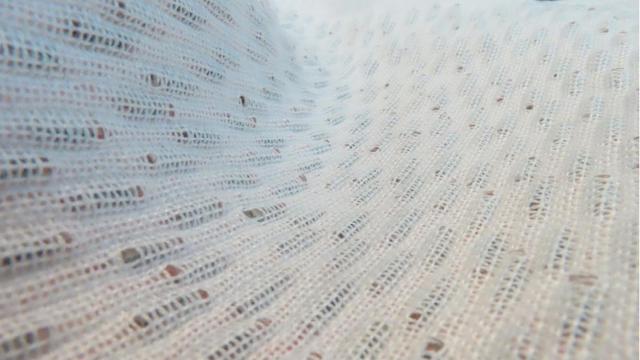 Tejido con paneles solares