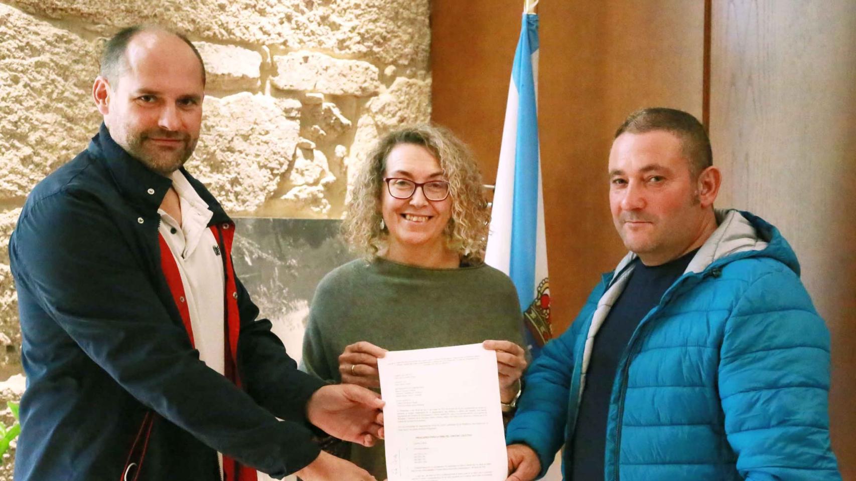 Firma del preacuerdo del convenio de la basura en Ponteareas.