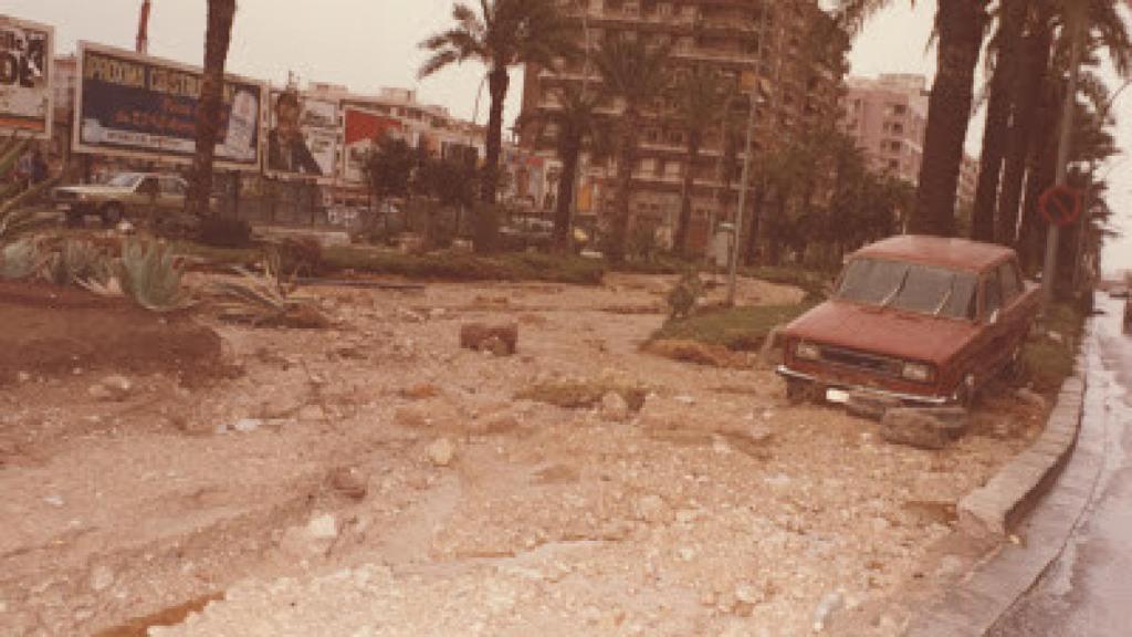 Estado del paseo Oscar Esplá en 1982 en Alicante.