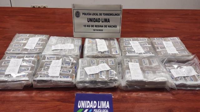 Imagen del hachís intervenido en la actuación de la Policía Local de Torremolinos.