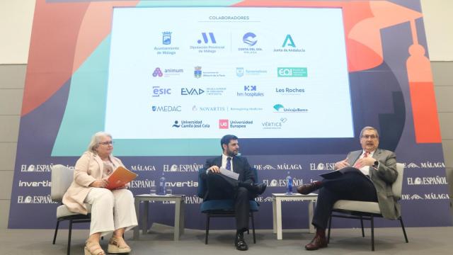 Una imagen de la mesa redonda.