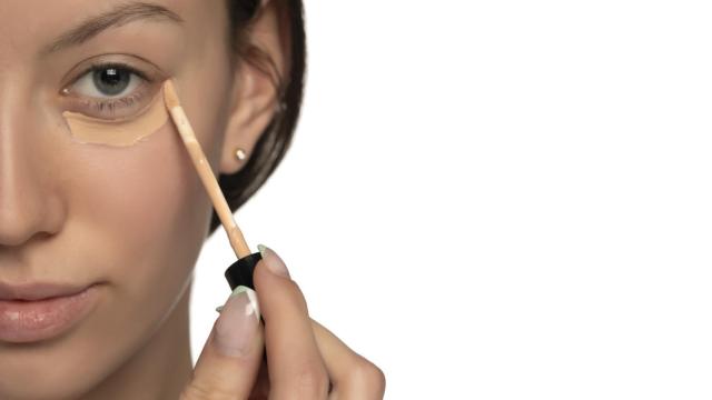 El milagroso corrector de ojeras de los maquilladores de las estrellas por 10,55