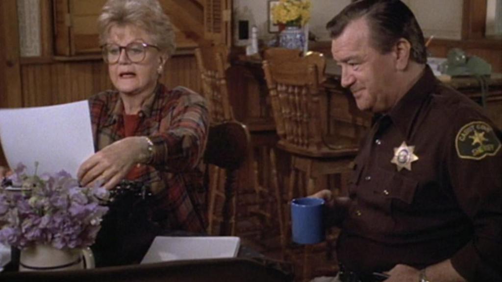 Ron Masak y Angela Lansbury en 'Se ha escrito un crimen'.