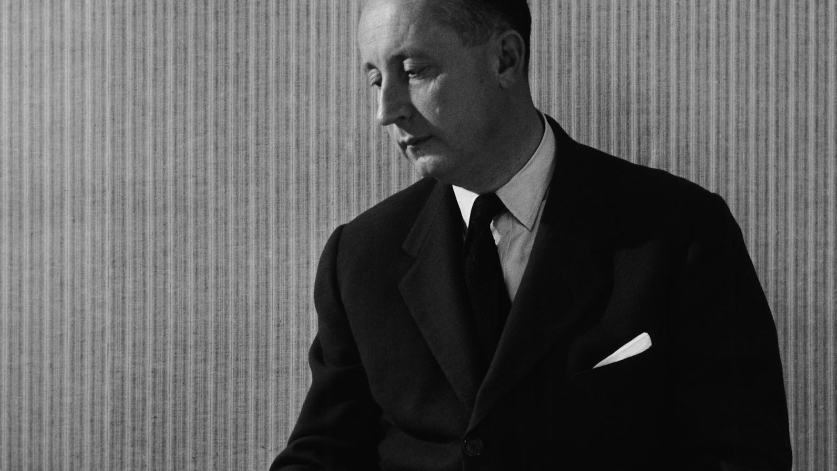Christian Dior © Association Willy Maywald/ADAGP, Paris 2022