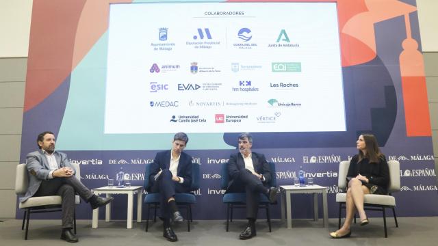 Una imagen de la mesa redonda.