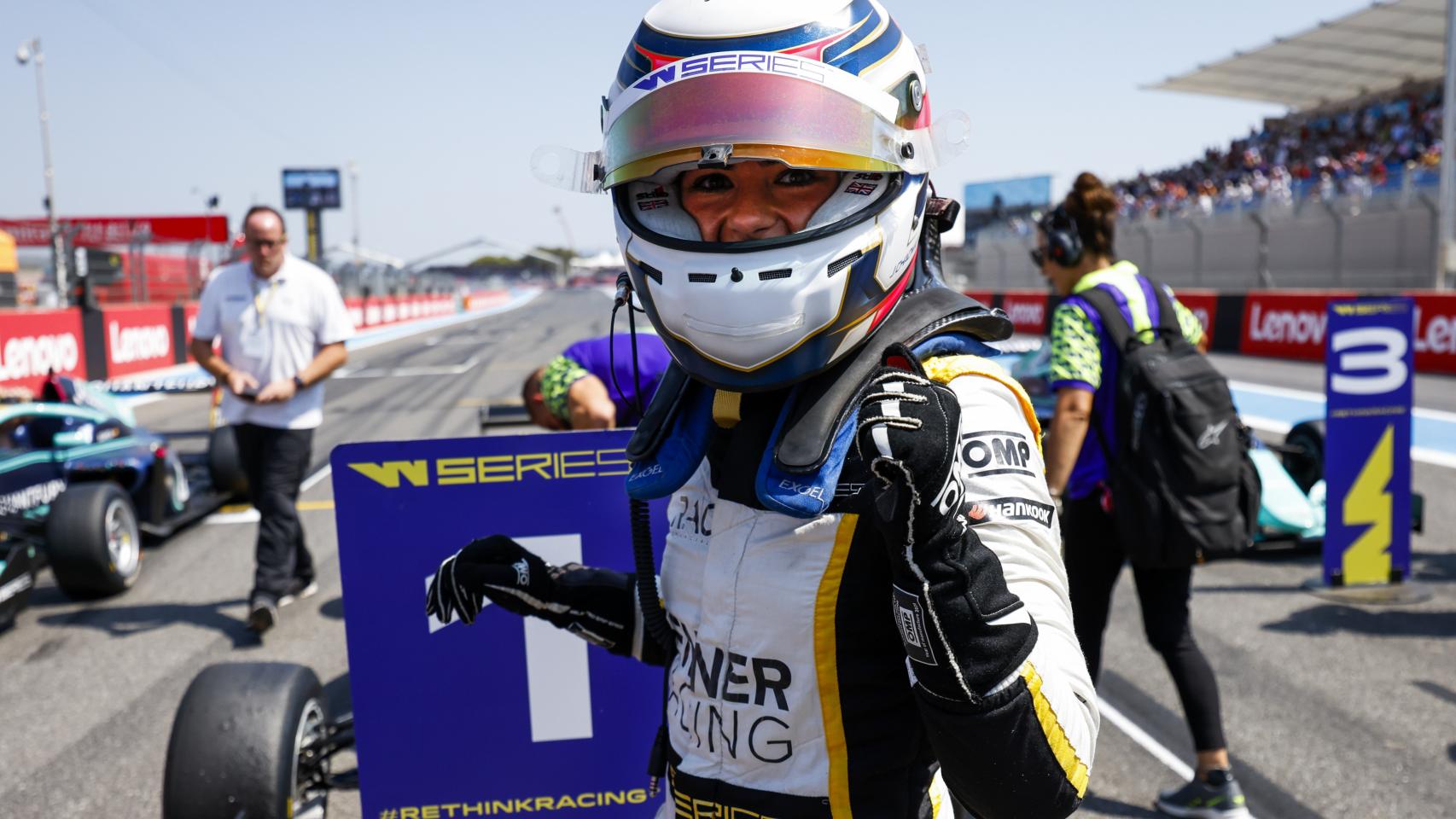 Jamie Chadwick, campeona de las W Series, y posible candidata a un asiento en la F1.