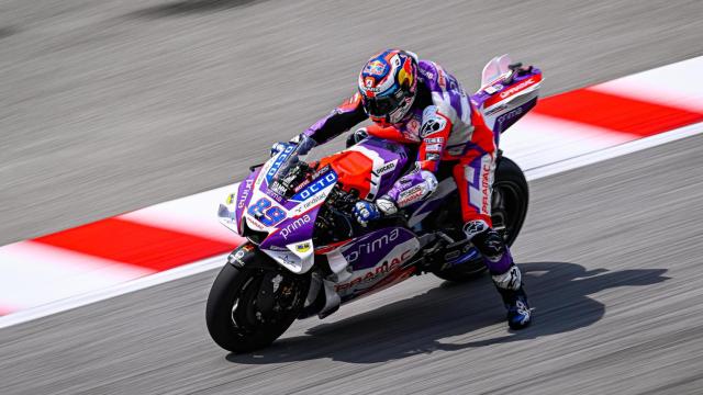 El español Jorge Martín se prepara para trazar un viraje, en el circuito malasio de Sepang.