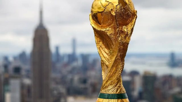 Trofeo de la Copa del Mundo en Nueva York. Foto: FIFA.