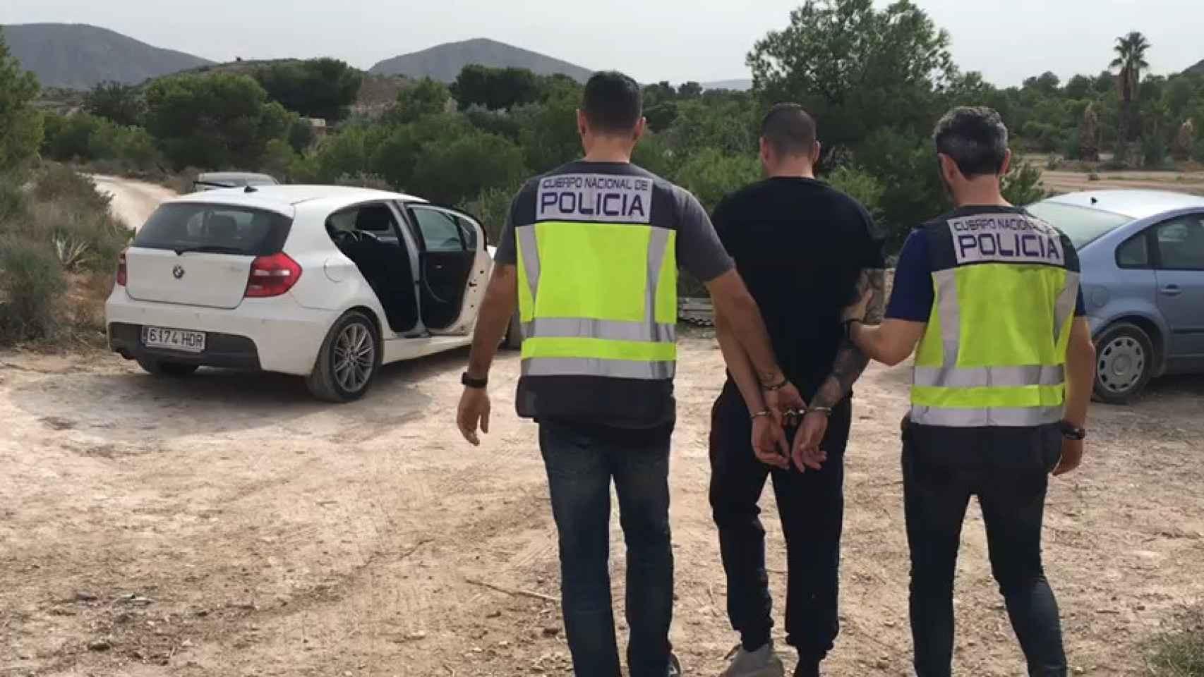 Imagen de la detención del joven de 33 años.