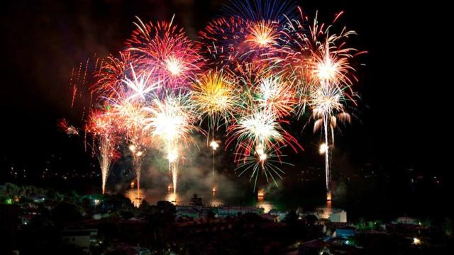 El proyecto mide en las redes sociales el impacto de celebraciones como el Castell de l'Olla en Altea.