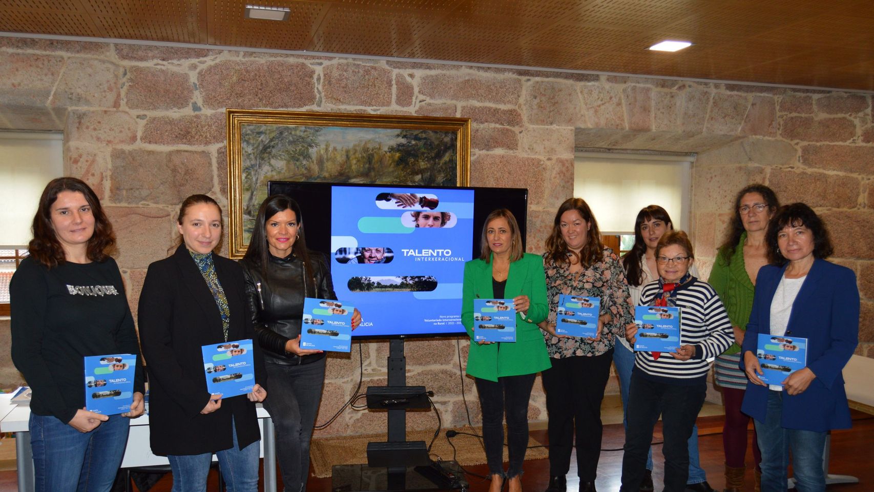 Presentación del programa de voluntariado intergeneracional de la Xunta en Mos (Pontevedra).