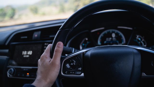 Un conductor fallece en Corcubión (A Coruña) tras sufrir una indisposición al volante