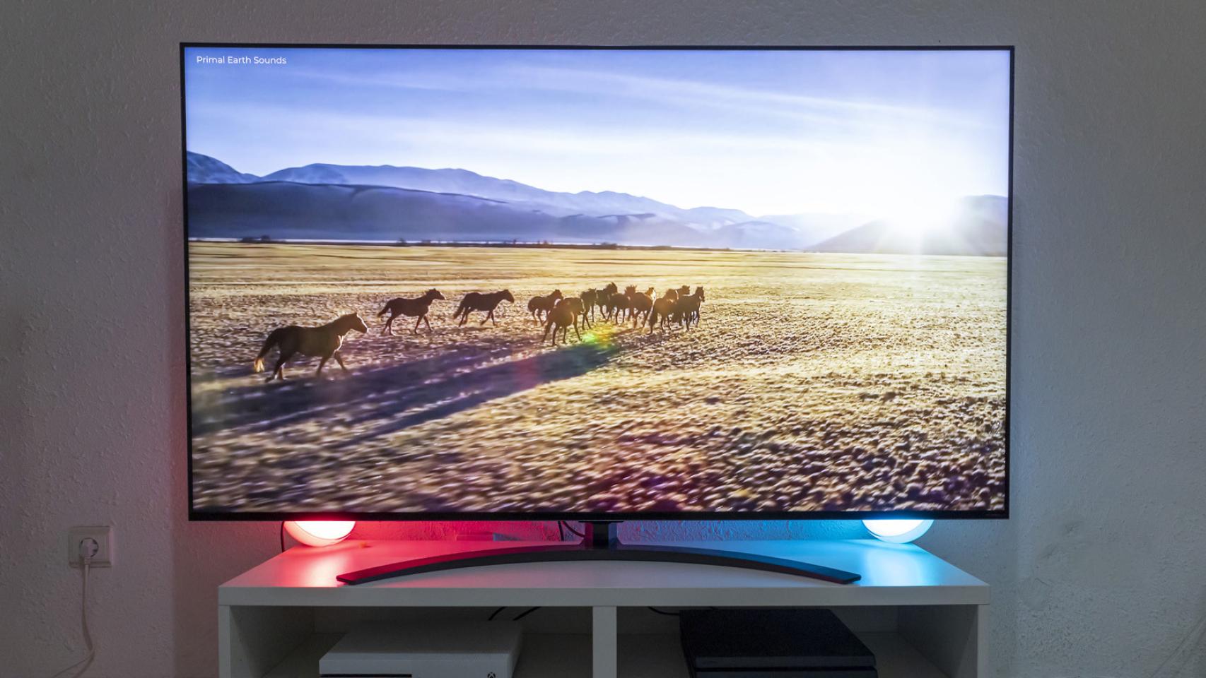 Televisor LG QNED.