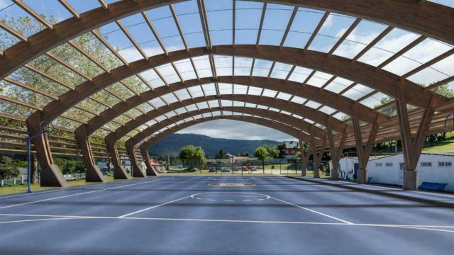 Recreación de la pista polideportiva de Ledoño.