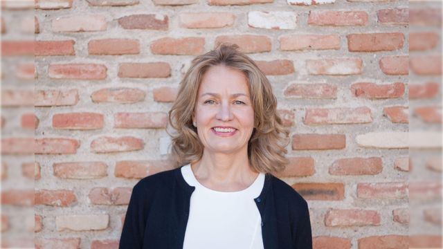La profesora asociada de Arte de Asia Oriental, Cinta Krahe.
