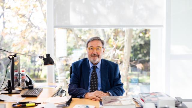 Narcís Serra dice que, pasado tanto tiempo, ha llegado el momento de hablar de ciertos asuntos.