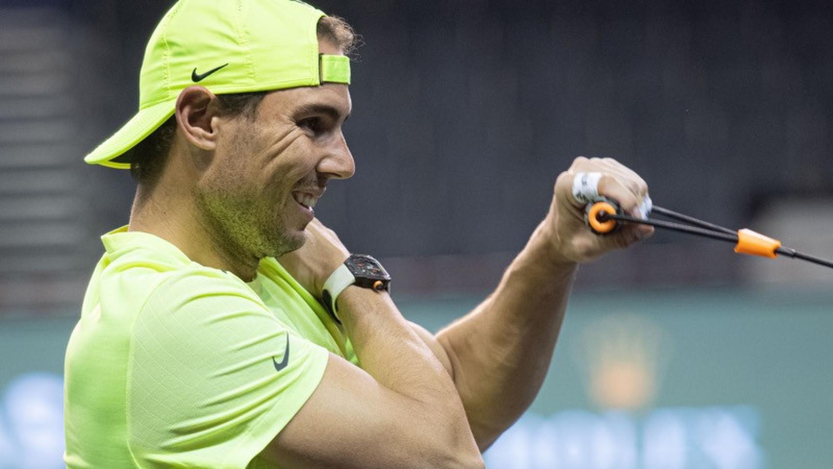 Rafa Nadal, durante un entrenamiento previo al Masters 1.000 de París-Bercy
