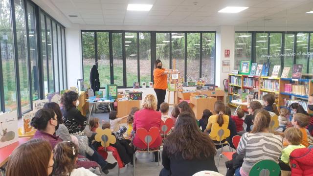 Imagen de archivo de un cuentacuentos