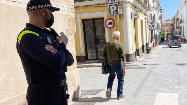 Un policía en Antequera.