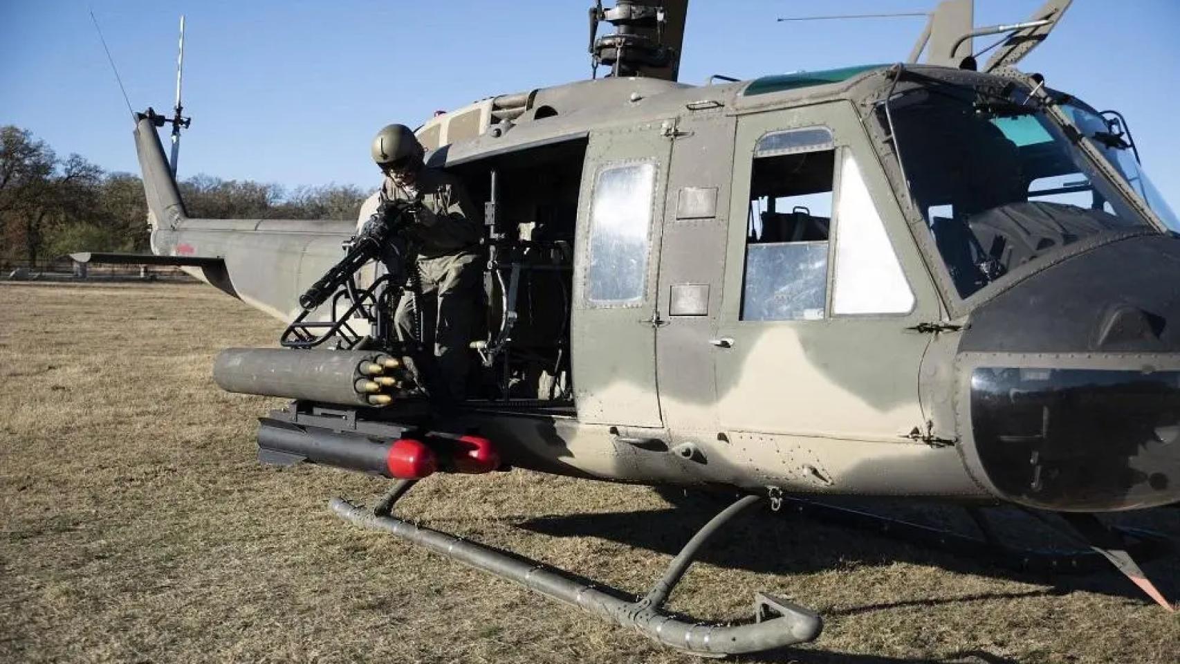 Bell 412M, una versión del helicóptero con armamento