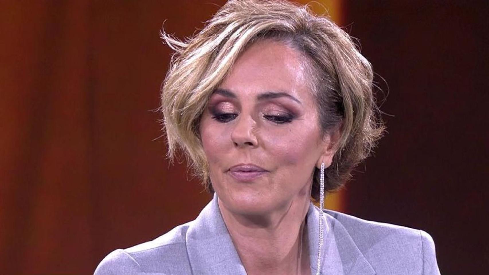 El imperceptible gesto de Rocío Carrasco con la foto de Amador Mohedano al entrar en plató