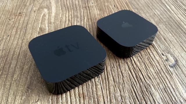 Apple TV de 2021 (izq.) y de 2022 (der.)