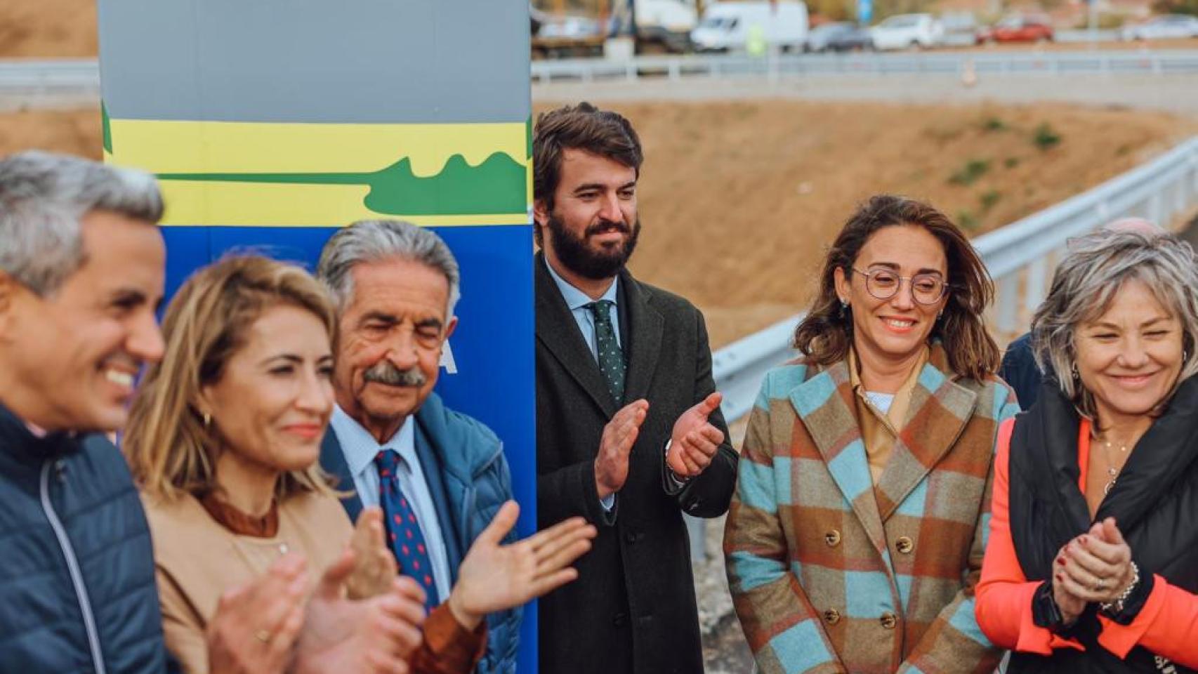 Inauguración del tramo de la A-67 con la presencia de la ministra Raquel Sánchez, Revilla, Gallardo y la consejera de Transportes María González Corral.