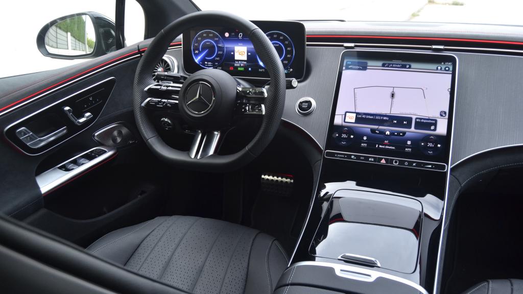 Interior del Mercedes EQE.