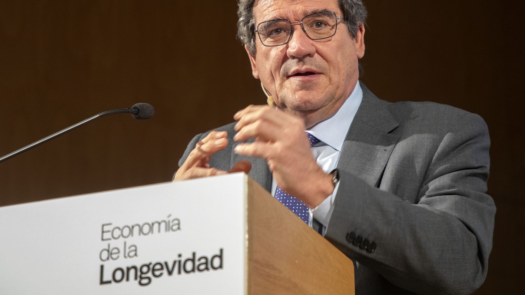 El ministro de Seguridad Social, José Luis Escrivá, en el Congreso Internacional de Economía de la Longevidad en Salamanca.