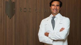 El doctor Javier Romero-Otero.