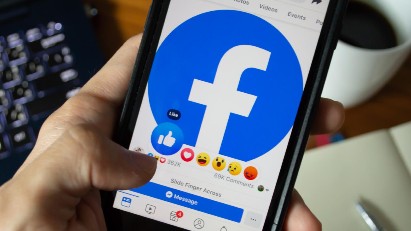 Imagen de la aplicación de Facebook en teléfonos.