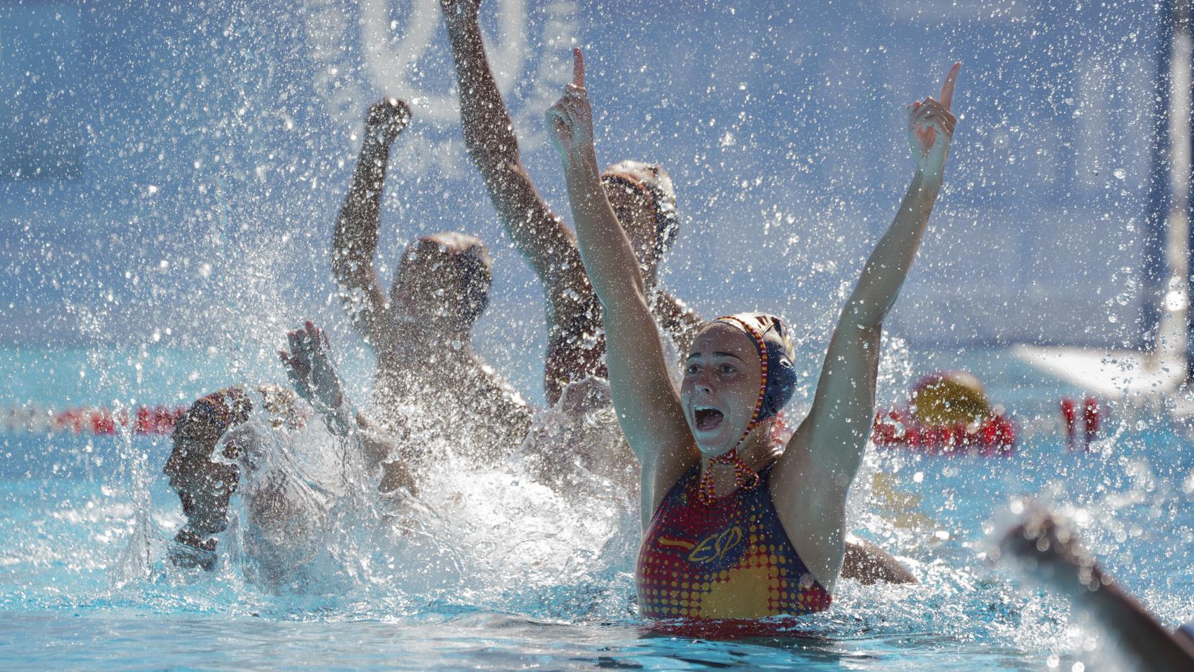 Las jugadoras españolas celebran la victoria.