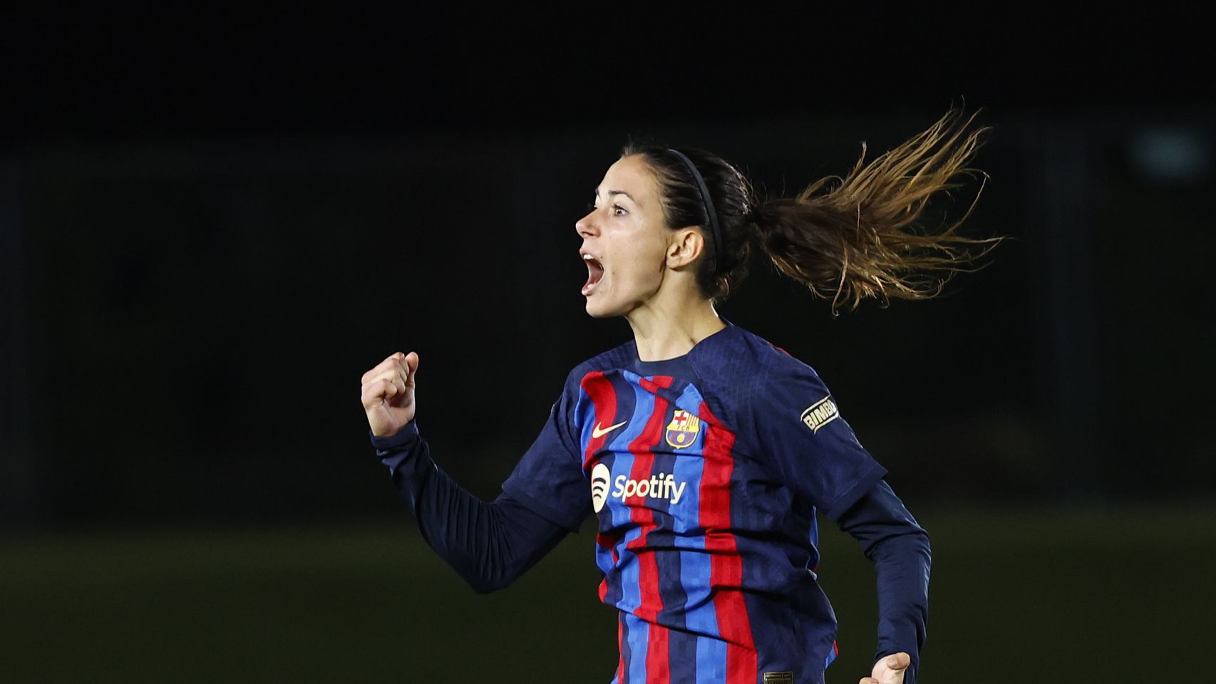 Aitana Bonmatí celebra su gol