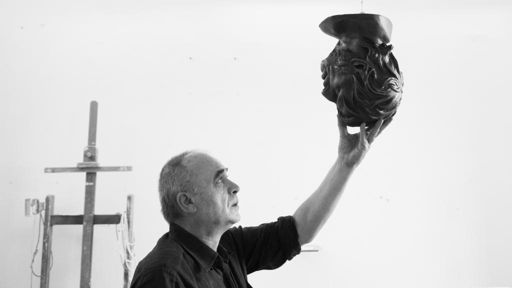 Nino Longobardi.