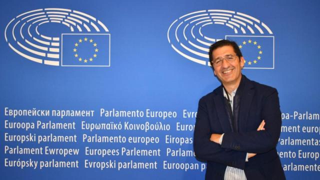 Caballero pide en Bruelas que los fondos europeos lleguen a los pueblos más pequeños