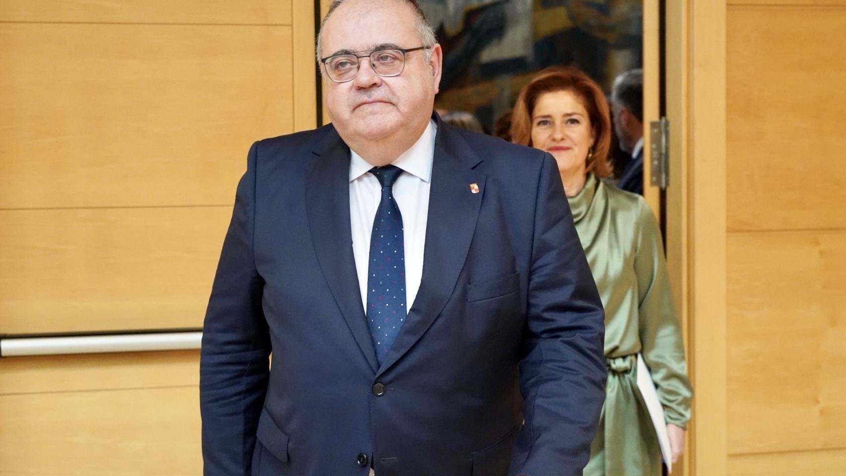El consejero de Sanidad, Alejandro Vázquez, comparece ante la Comisión de Economía y Hacienda de las Cortes de Castilla y León