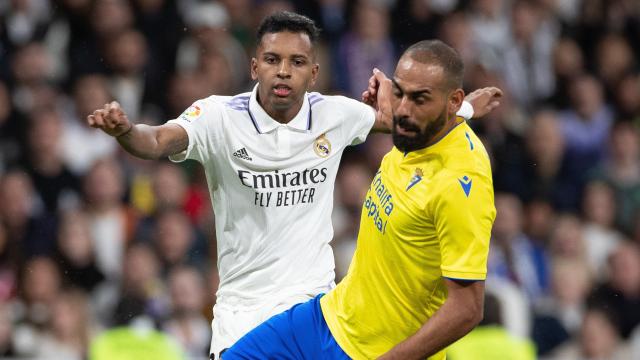 Rodrygo y Fali, durante el Real Madrid - Cádiz