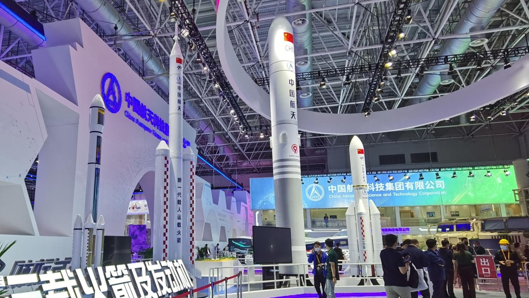 Gigantes cohete expuesto en la exposición de Zhuhai