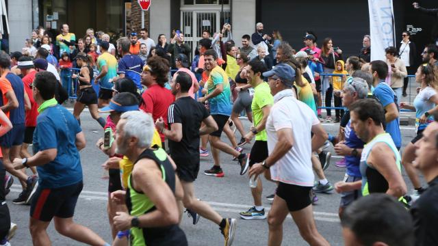El presidente de la  Generalitat, Carlos Mazón, en la carrera de 2022.