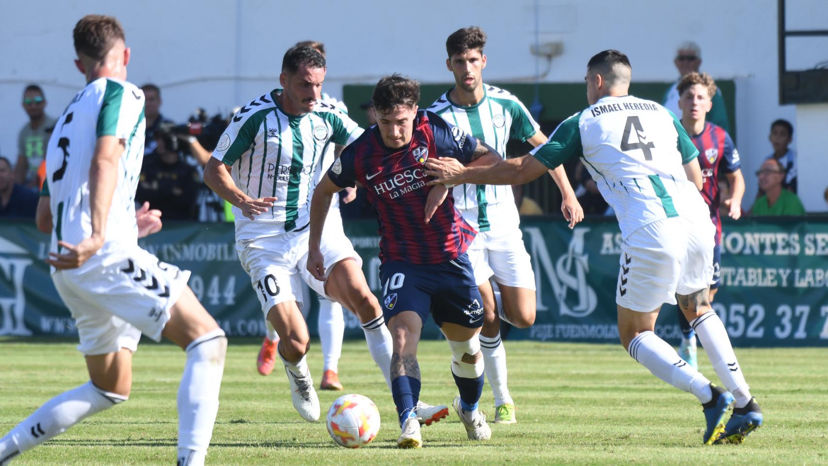 Un momento del Torremolinos vs. Huesca de la Copa del Rey