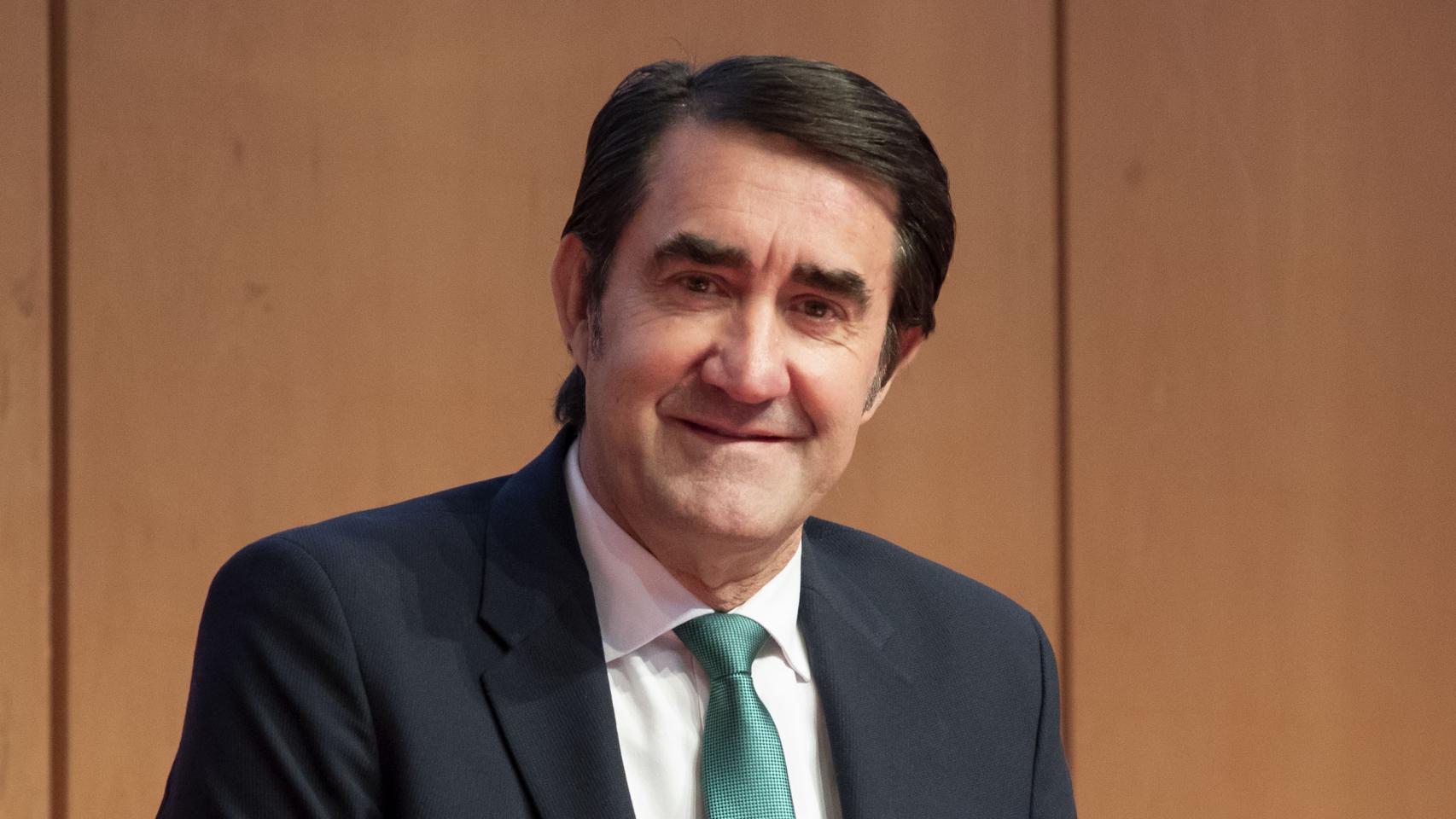 El consejero de Medio Ambiente, Vivienda y Ordenación del Territorio, Juan Carlos Suárez-Quiñones en la inauguración ITE+3R