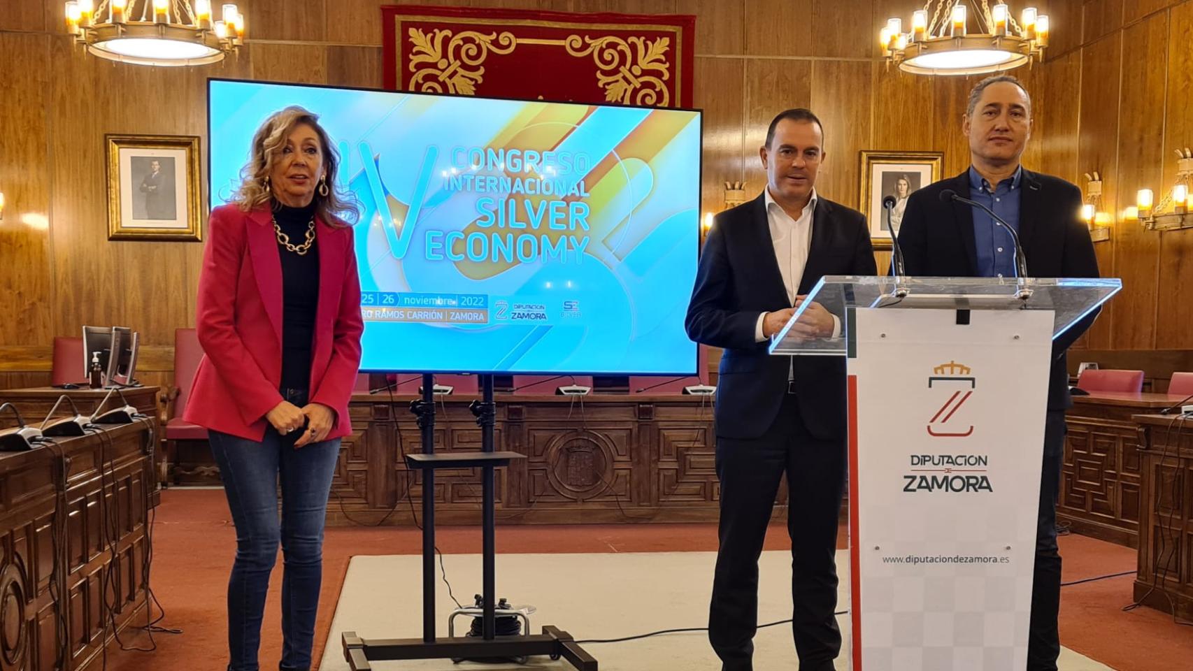Ana Sánchez, Francisco Requejo y Emilio Fernández presentan la cuarta edición del Congreso Internacional Silver Economy
