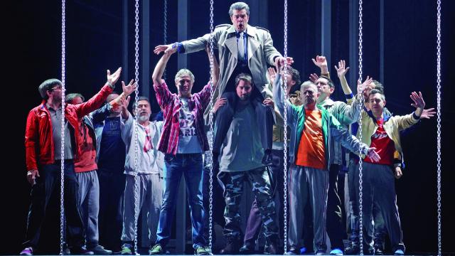 Un momento de la puesta en escena de Carme Portaceli. Foto: Javier del Real