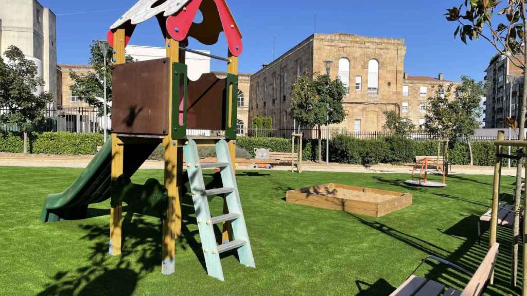 Uno de los parques y jardines de la ciudad de Salamanca