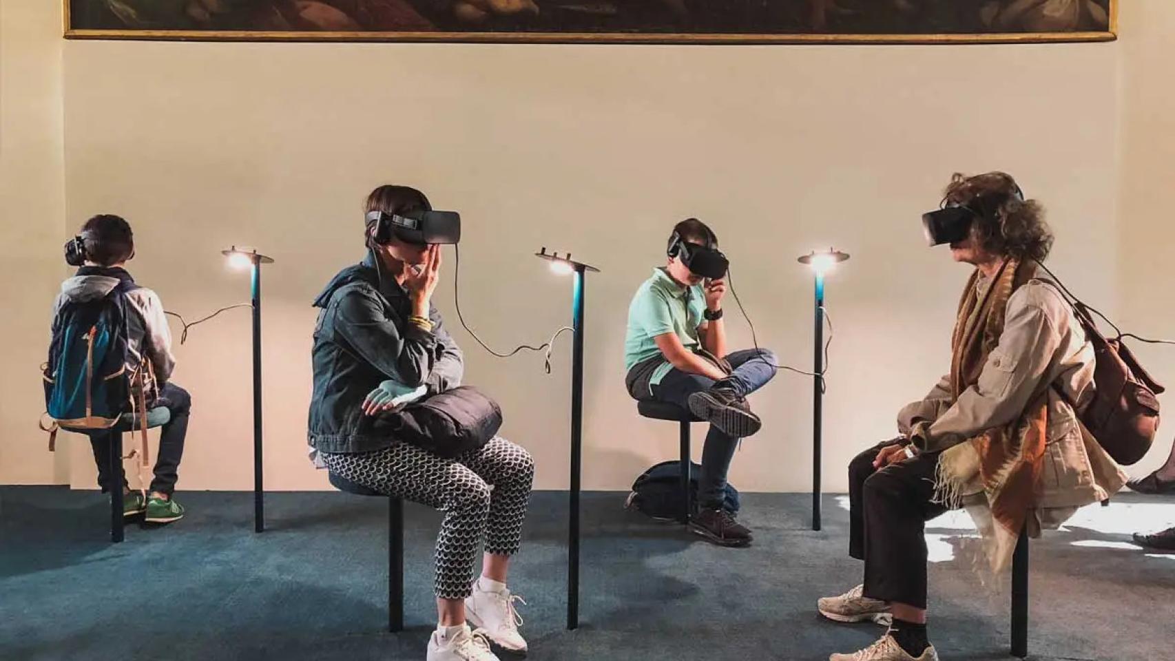 Imagen de espectadores del museo desde el Metaverso