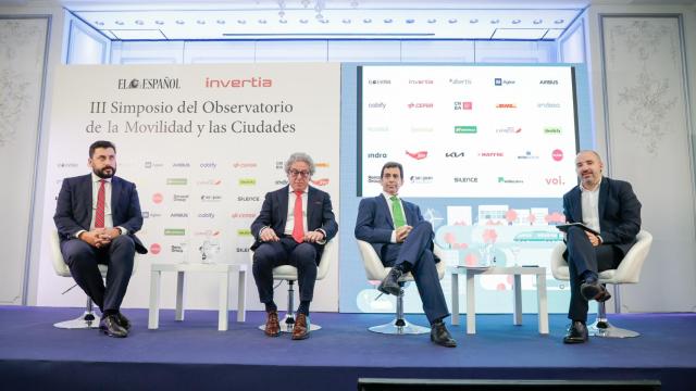Imagen de la mesa redonda 'El papel de las CCAA en la movilidad', en la tercera jornada del III Observatorio de la Movilidad y las Ciudades.