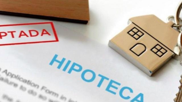 Papeles de una hipoteca.
