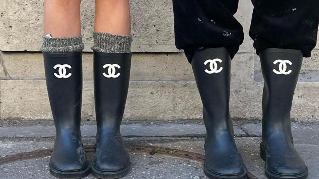 Con botas, nunca falla.