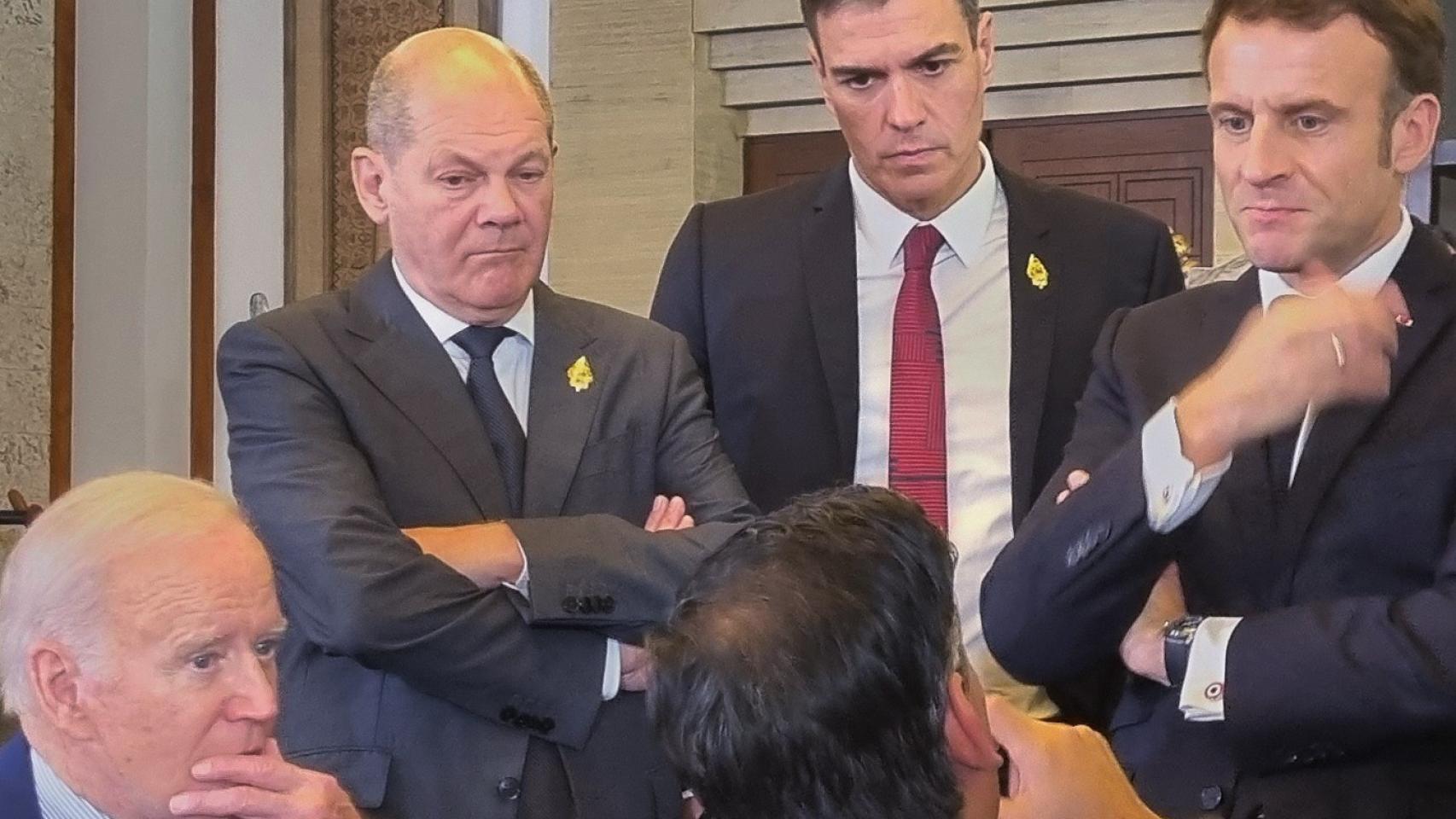 Pedro Sánchez, junto al líder de Alemania y Francia, hablan con Biden.